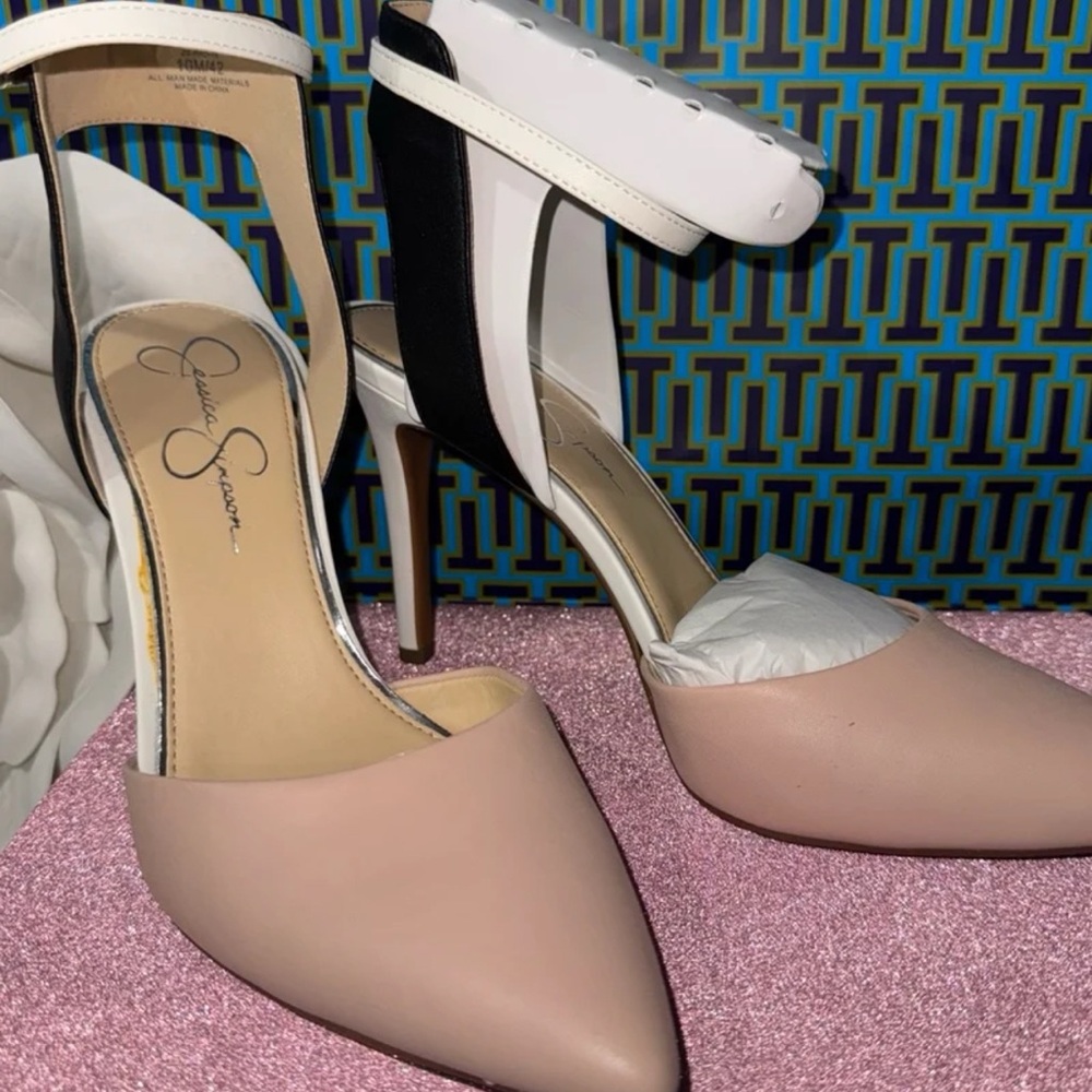***NIB Jessica Simpson Women's Pink and Black Haydia Heels***